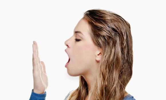 Запах изо рта. В чем причина?