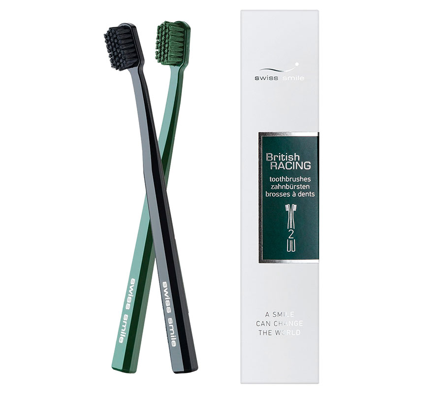 Набор Swiss Smile из двух мягких зубных щеток "British Racing"