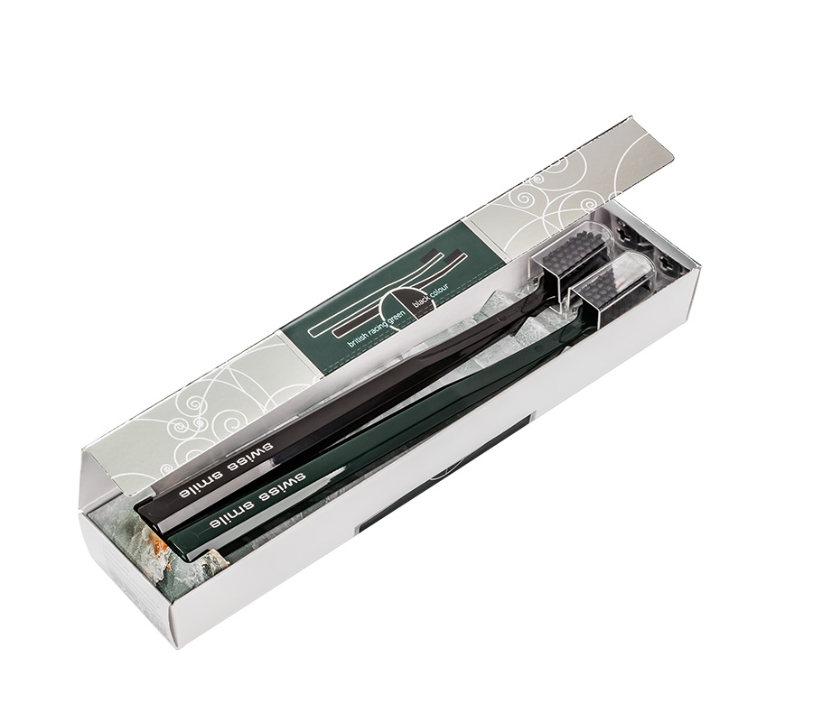 Набор Swiss Smile из двух мягких зубных щеток "British Racing"