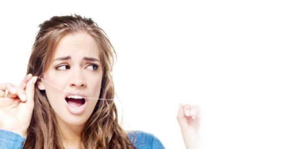 Зубная нить или межзубной ершик?